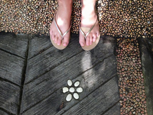 Quels types de capes sont tendance et comment les porter avec élégance en mi-saison?