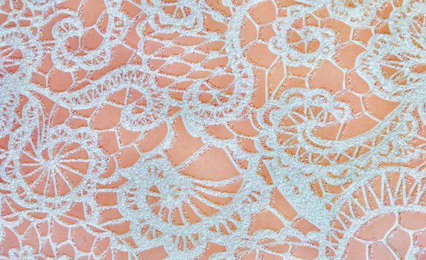 Découvrez la dentelle : élégance et raffinement pour vos créations